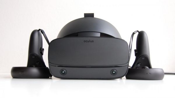 Oculus rift s vr headset best sale ps4